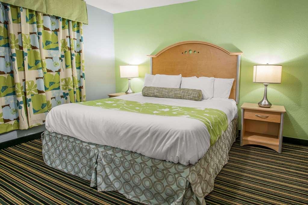 Rodeway Inn & Suites Winter Haven Chain Of Lakes Номер фото