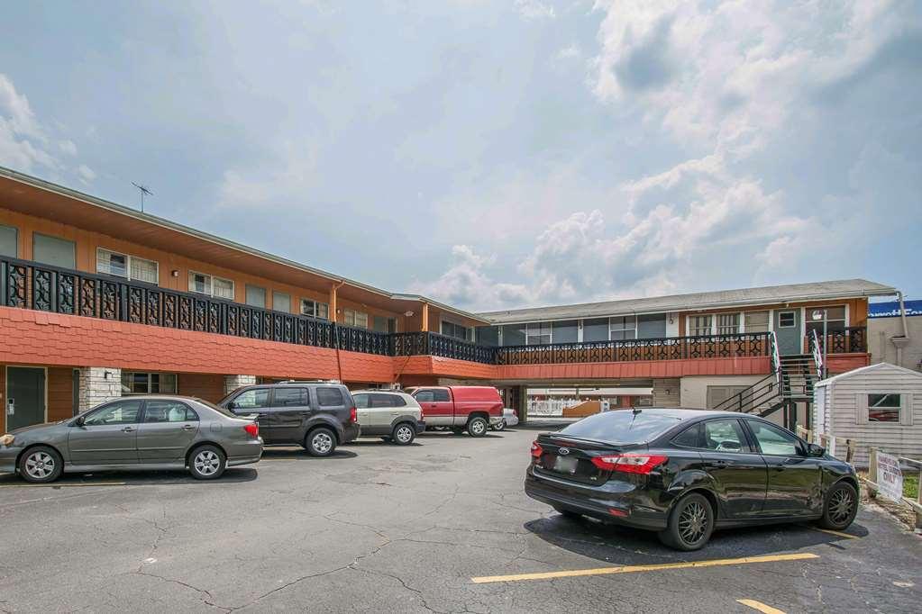Rodeway Inn & Suites Winter Haven Chain Of Lakes Экстерьер фото