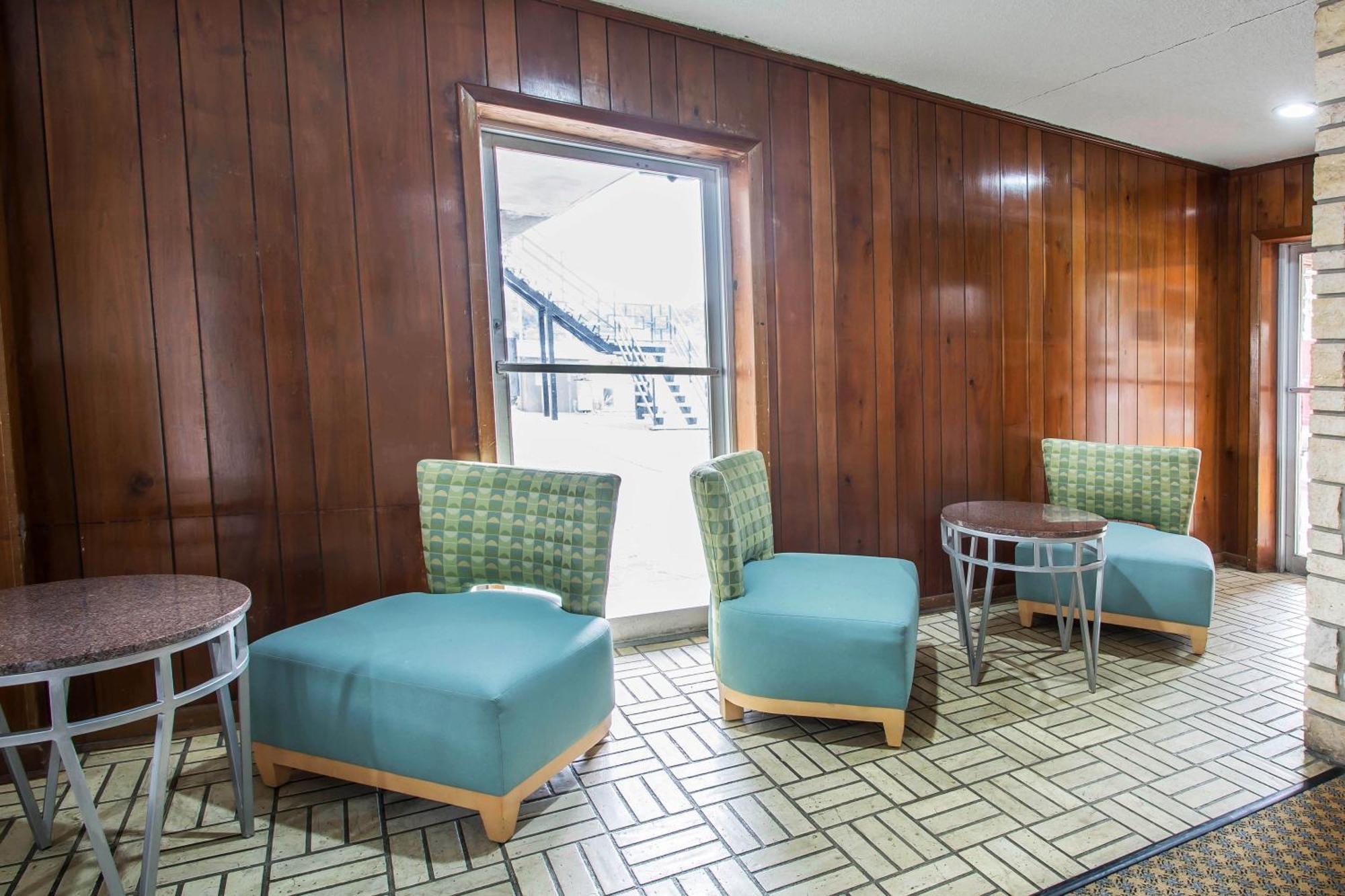 Rodeway Inn & Suites Winter Haven Chain Of Lakes Экстерьер фото