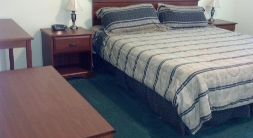 Rodeway Inn & Suites Winter Haven Chain Of Lakes Экстерьер фото