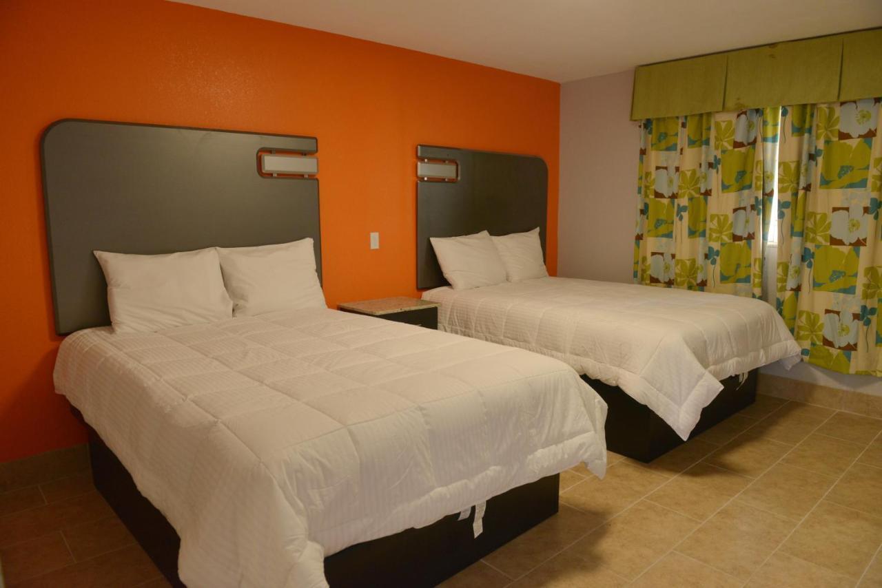 Rodeway Inn & Suites Winter Haven Chain Of Lakes Экстерьер фото
